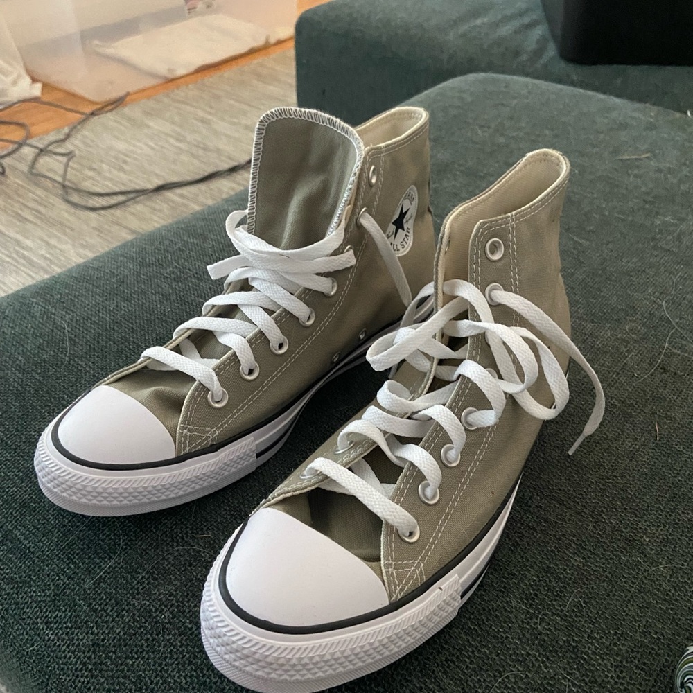 Sage green chucks All Stars new and never worn!